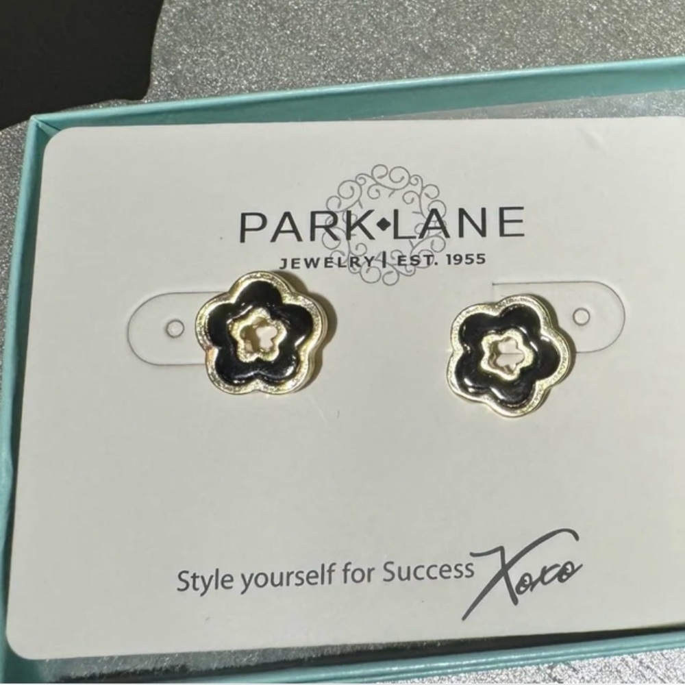 Park Lane Holly Earrings